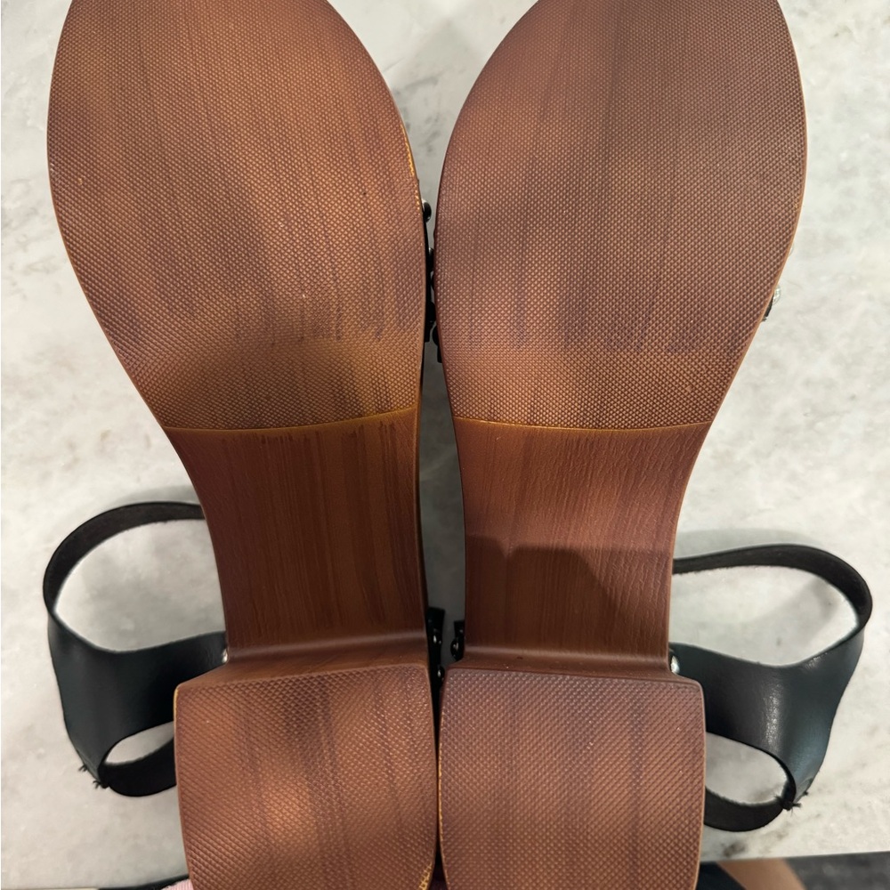 Chunky heel